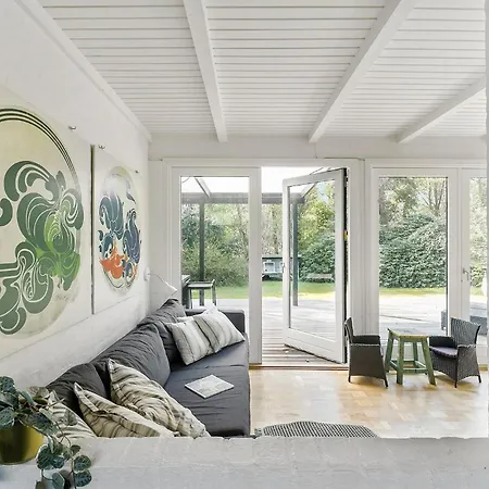 3 Bedroom Awesome In * Vejby