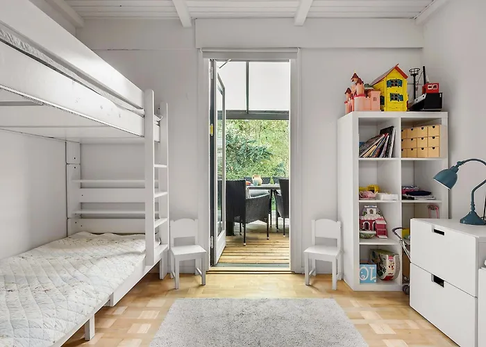 3 Bedroom Awesome In *